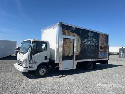 2023 Isuzu NPR شاحنة فان