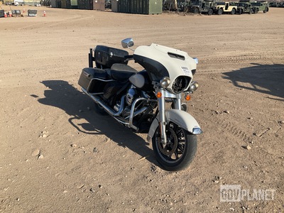 2014 Harley-Davidson FLHTP Electra Glide Cruiser Bike