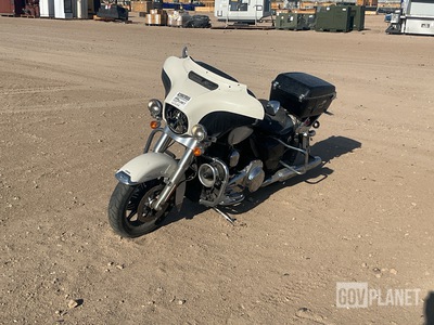 2014 Harley-Davidson FLHTP Electra Glide Cruiser Bike