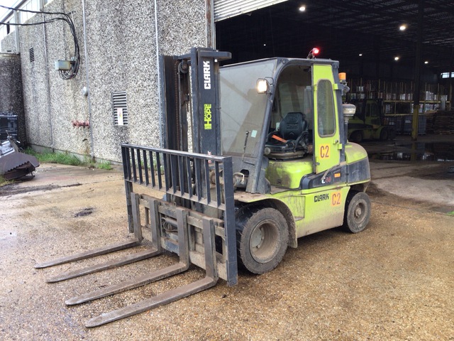 2021 Clark C40D 7050 lb Pneumatic Tire Forklift
