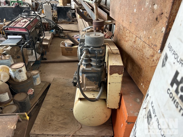 Ingersoll-Rand 25 cfm Skid-Mounted 30 gal Air Compressor in Medford ...
