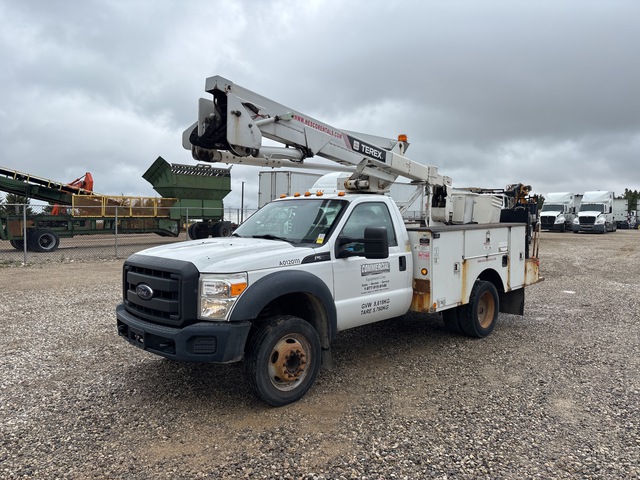 2015 Terex Hi Ranger LT 40 40 ft on 2015 Ford F-550 XL 4x2 Bucket Truck