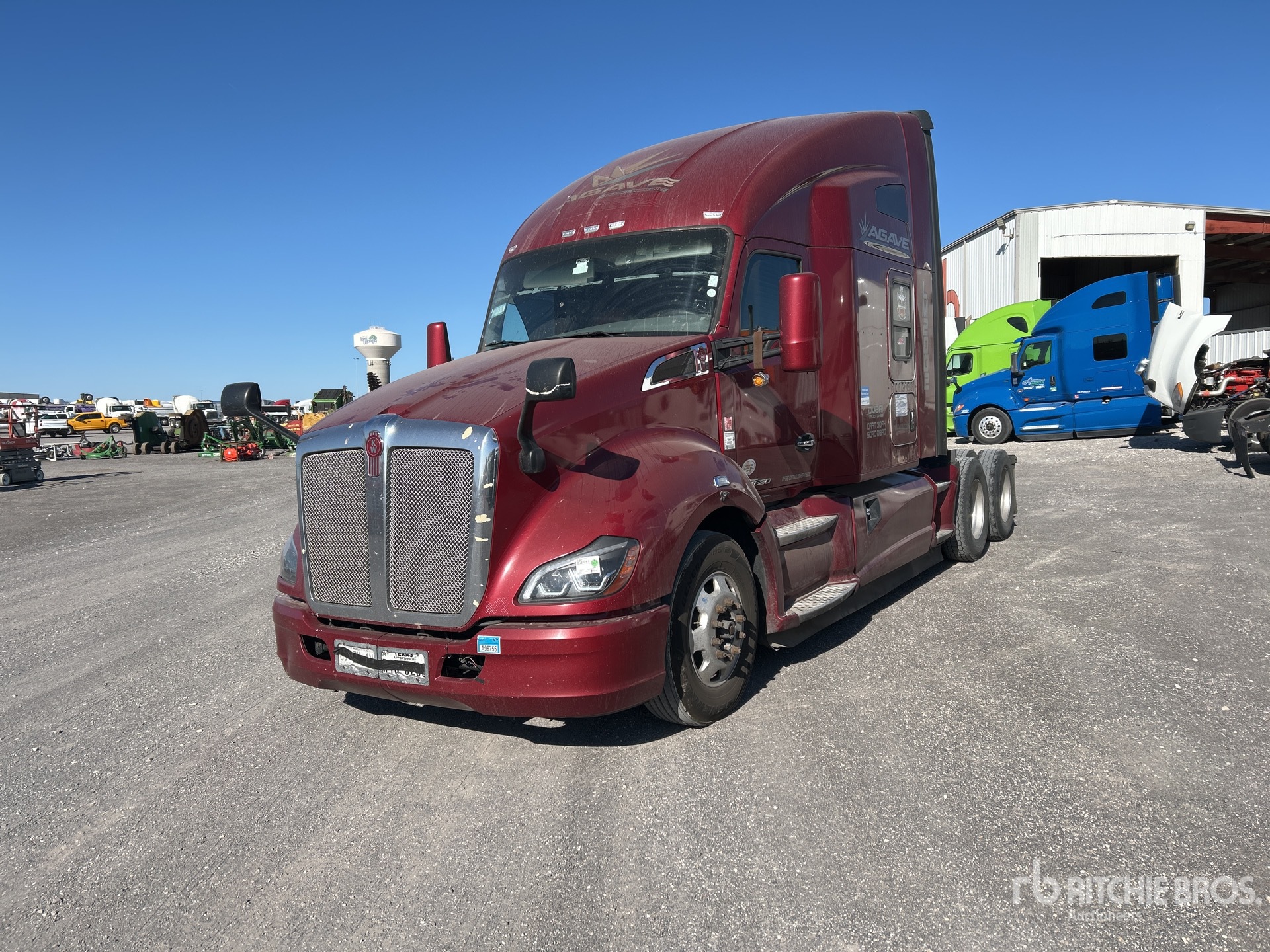 2019 Kenworth T680 6x4 Cabeza Tractora Cabina Dormitorio