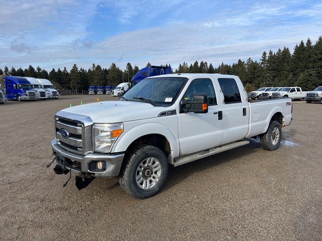 2015 Ford F-350 XLT 4x4 Crew Cab Pickup