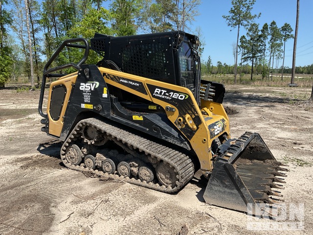 MINI CARGADOR SOBRE ORUGAS 2020 ASV RT120F