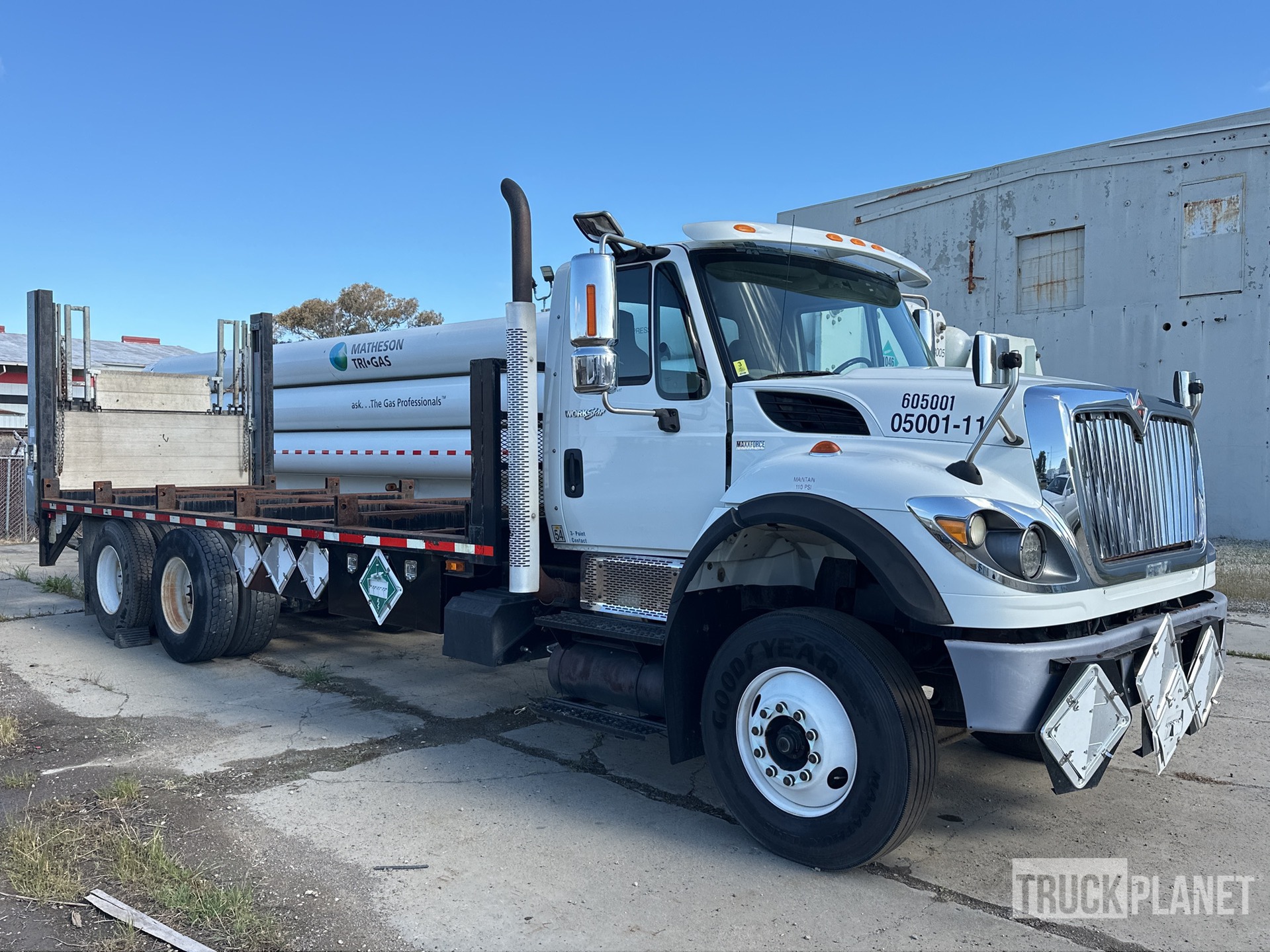 2012 International WorkStar 7400 6x4 6x4 Flatbed Truck in
