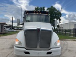 General Appearance with Exterior Lights