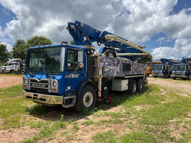 Putzmeister on 2018 Mack MRU613 6x4 Concrete Pump Truck