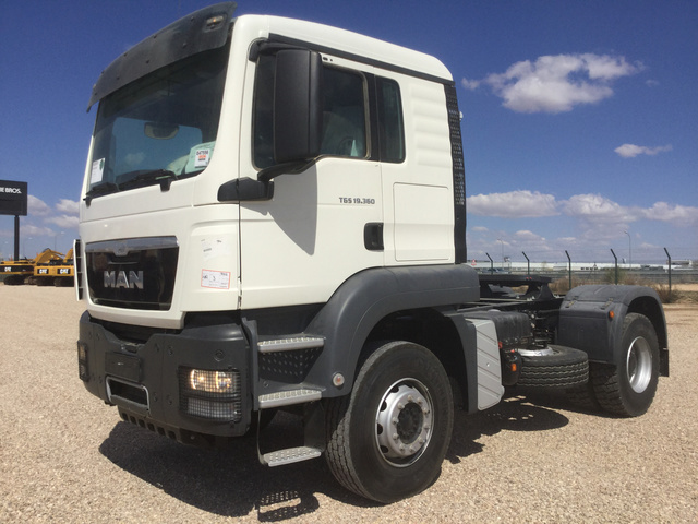 2013 (unverified) MAN TGS19.360 4x2 Sleeper Truck Tractor UNUSED