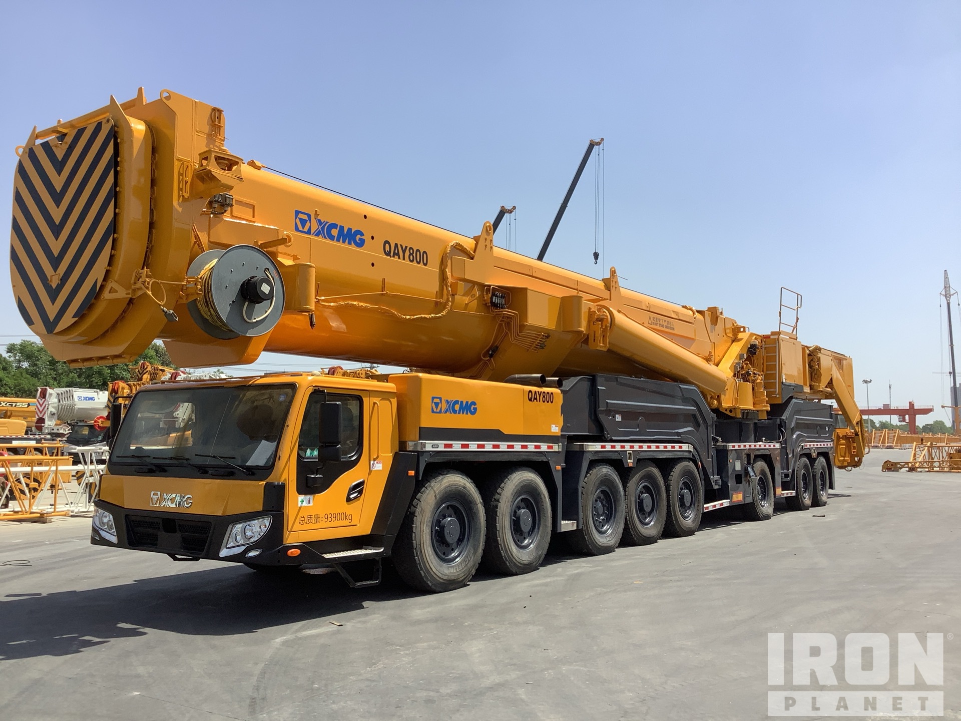 2014 XCMG QAY800 800 ton 8 Axle 16x8x16 All Terrain Crane in