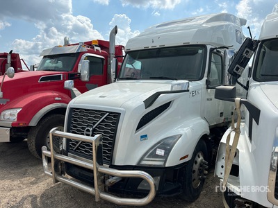2019 Volvo VNL760 6x4 T/A Sleeper Truck Tractor (Inoperable)