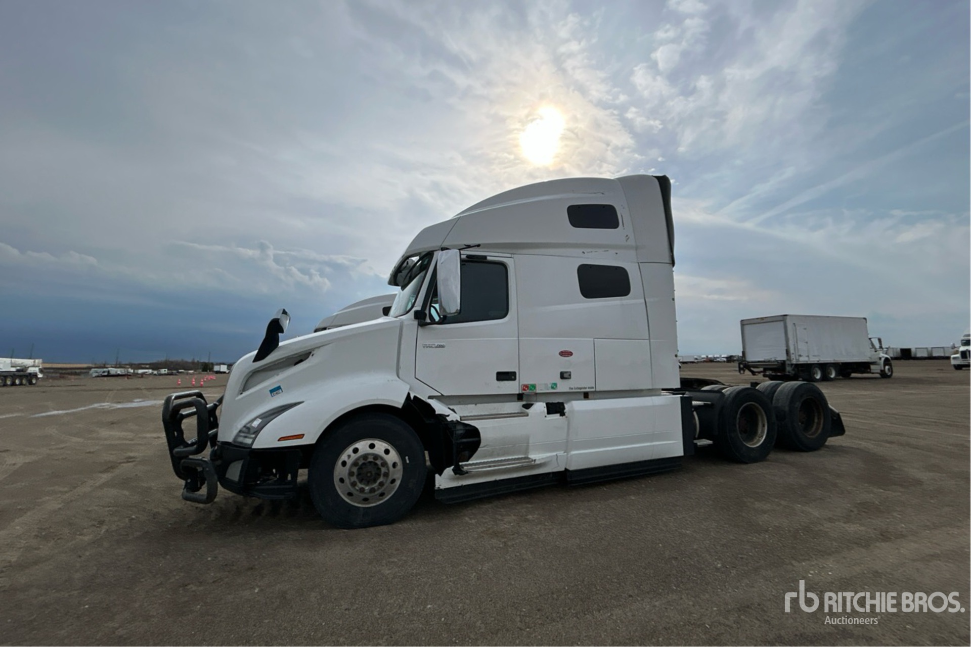 2019 Volvo VNL760 6x4 Ciągnik siodłowy T/A z kabiną sypialną (Inoperable)