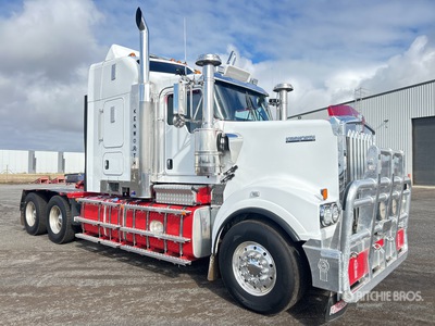 2023 Kenworth T909 6x4 3- Achs Sattelzugmaschine mit Schlafkabine