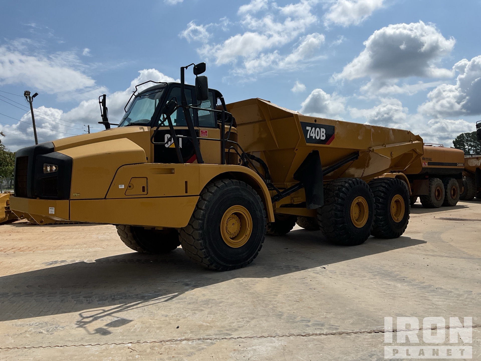 トラクタ　ダンプ　1200 トラクタ ダンプ 1200 海外向け大型トラック搭載型クレーン 「TM