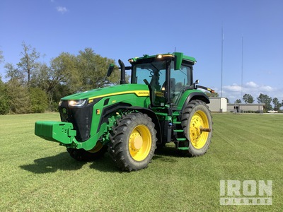 2022 John Deere 8R 250 4WD Tractor