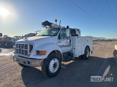 2003 Ford F-650 4x2 Service Truck