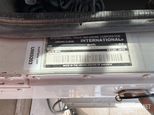 CAMIóN REVOLVEDOR 2004 INTERNATIONAL MCNEILUS 11 CYD