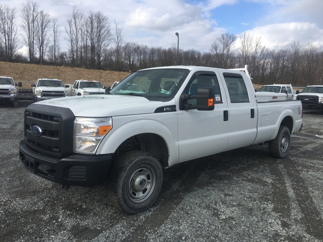 2015 Ford F-250 XL Super Duty 4x4 Crew Cab Pickup 2015 Ford F-250 XL Super Duty 4x4 Crew Cab Pickup
