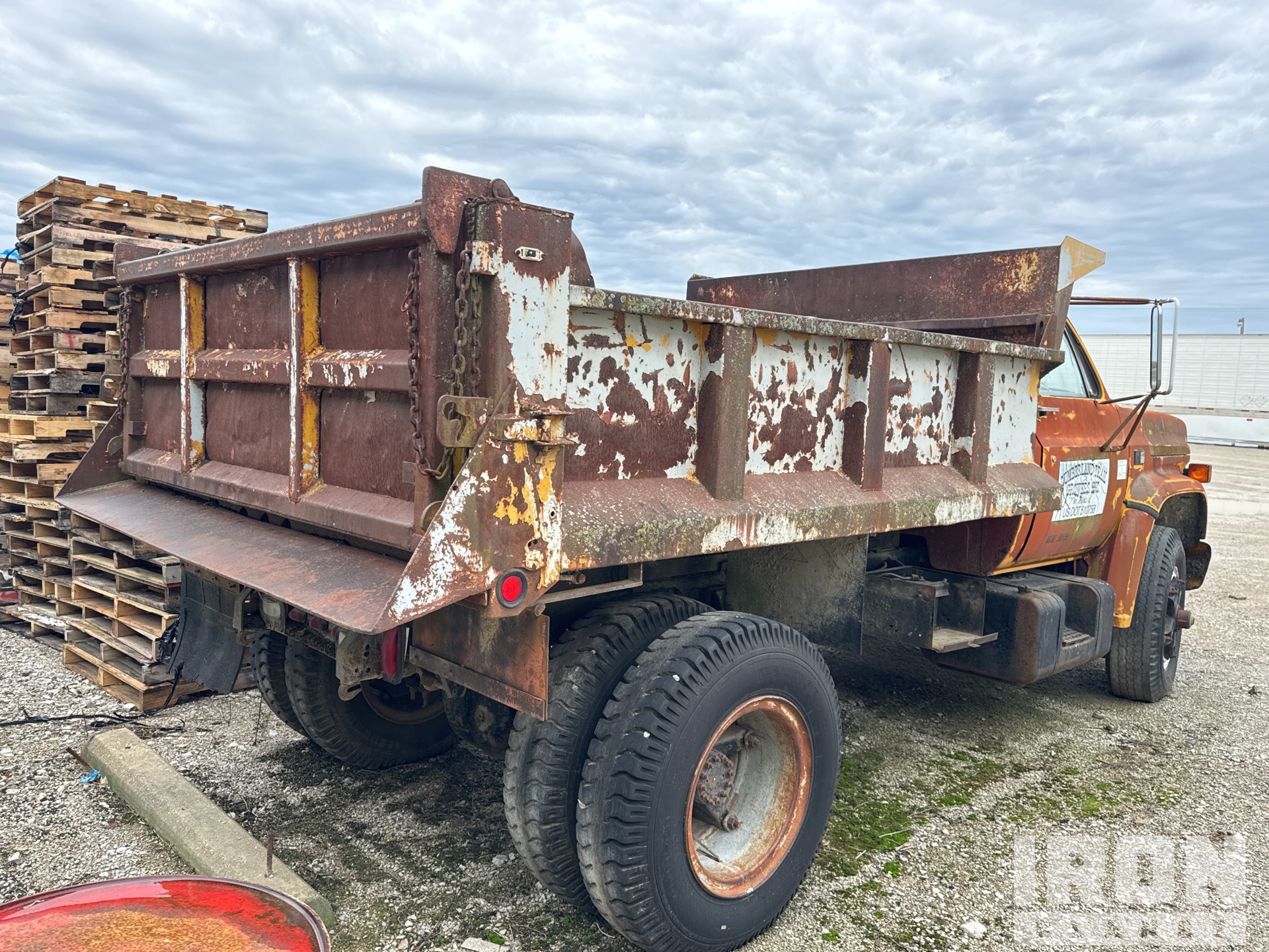 1980 Chevrolet C7D042 4x2 S/A Dump Truck in St Elmo