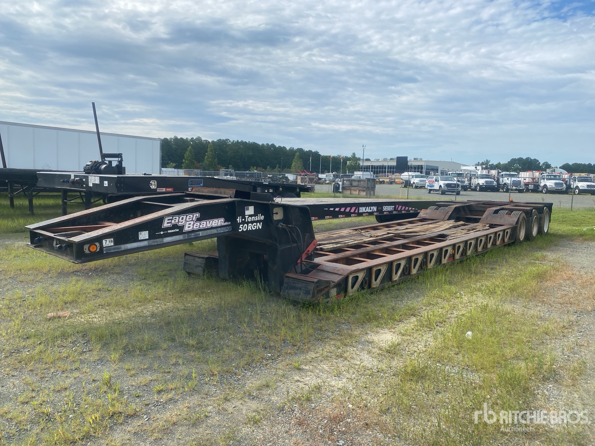 1987 Eager Beaver 50GHG/GS Tri/A Lowboy Trailer