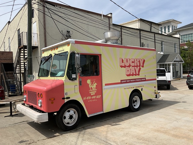 2002 Workhorse P42 4x2 Food Concession Truck 2002 Workhorse P42 4x2 Food Concession Truck