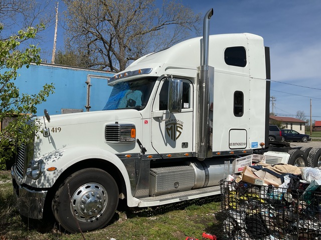 2020 Freightliner Coronado 6x4 T/A Sleeper Truck Tractor (Inoperable) (Glider Kit) 2020 Freightliner Coronado 6x4 T/A Sleeper Truck Tractor (Inoperable) (Glider Kit)