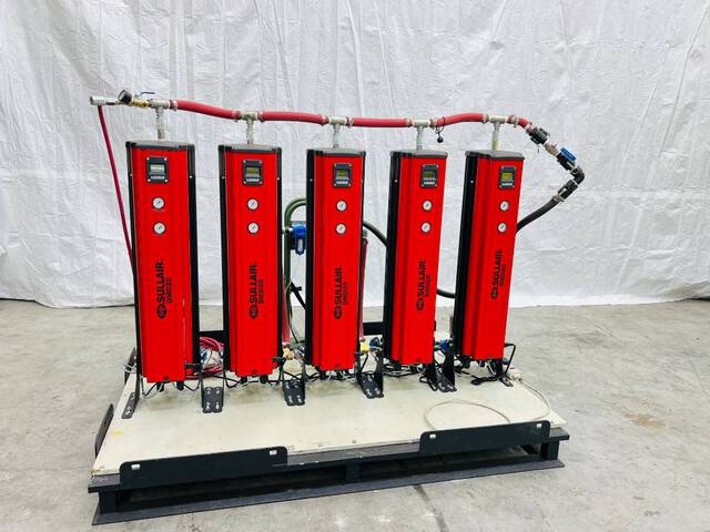 Quantity of (5) Sullair DMD-20 Series Air Dryers (Unused) Quantity of (5) Sullair DMD-20 Series Air Dryers (Unused)