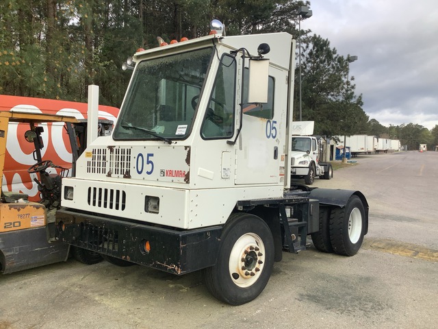 2010 Ottawa 4x2 Spotter Truck