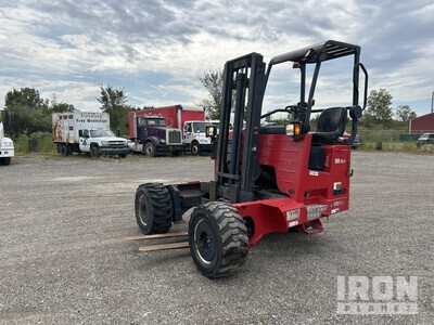 2015 Moffett M8 55.4 5500 lb 3x3 4-Way Chariot élévateur pour ferroutage