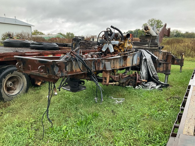 1987 28 ton Hydraulic Truck Crane (Inoperable)