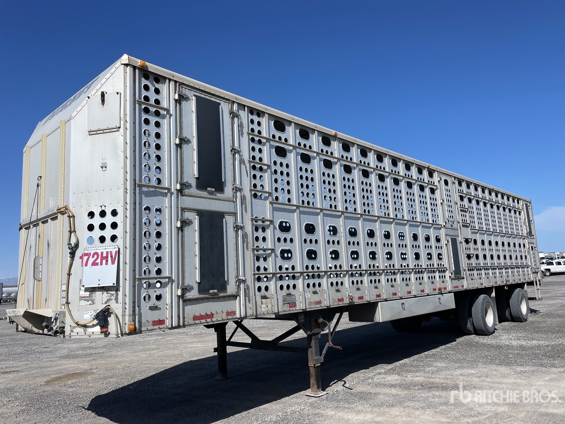 2017 Merritt 52 ft T/A Spread Axle Livestock Trailer