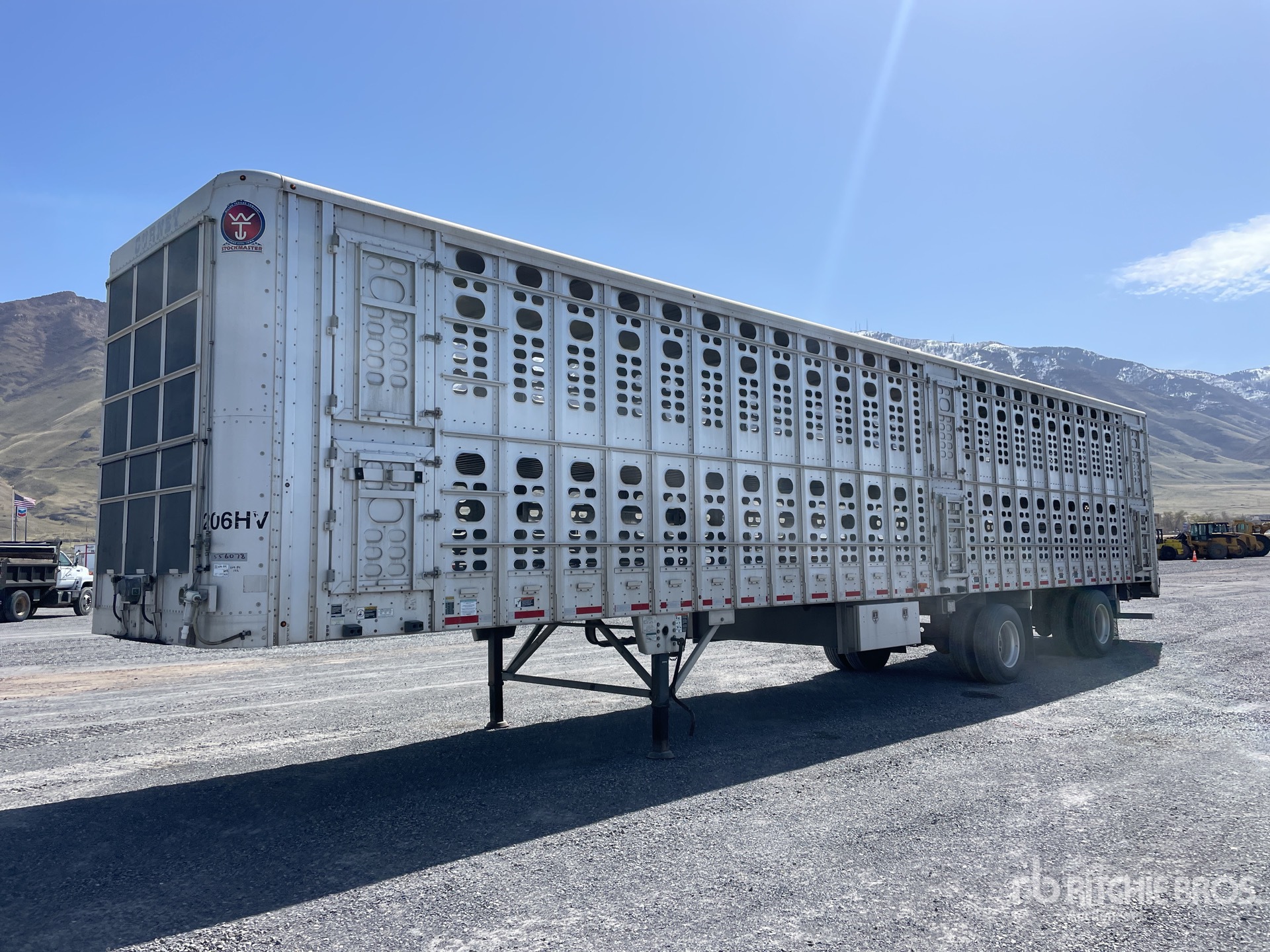 2019 Wilson PSAL-400P 52 ft T/A Spread Axle Livestock Trailer