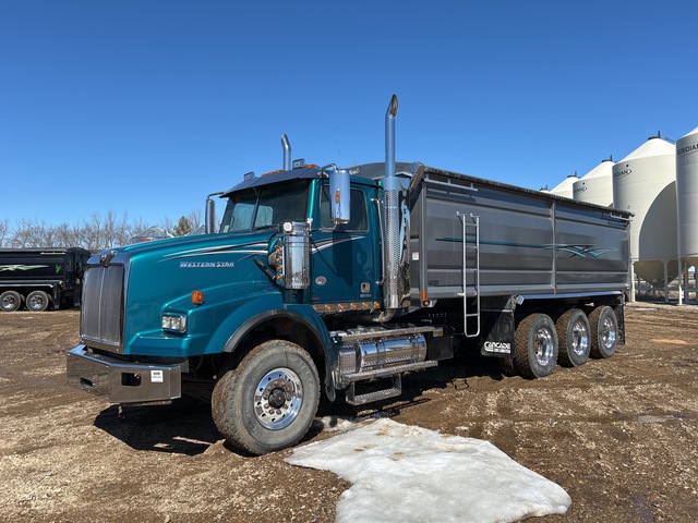 2018 Western Star 4900SA 8x6 Grain Truck