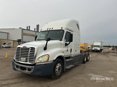 2016 Freightliner Cascadia 125 6x4 Cabina con cuccetta per trattore stradale