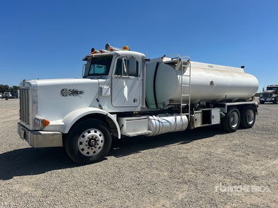 1999 Peterbilt 378 6x4 Water Truck