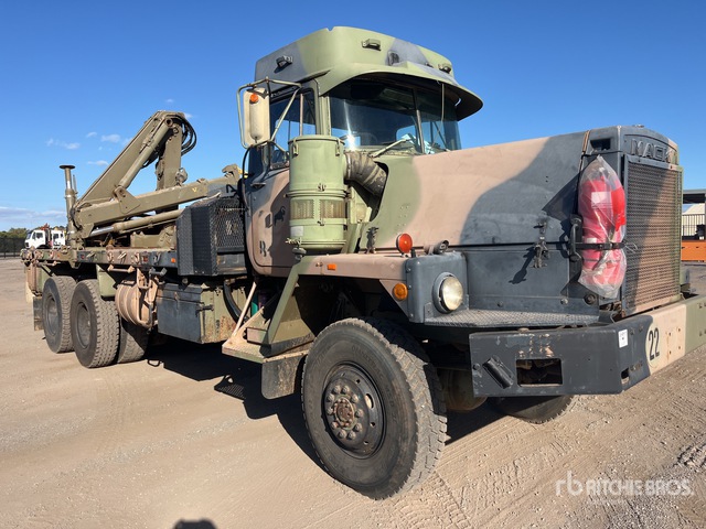 1982 Mack R Series 6x6 w/ Hiab 090 9W 4.5 t Knuckle Boom Military Table ...