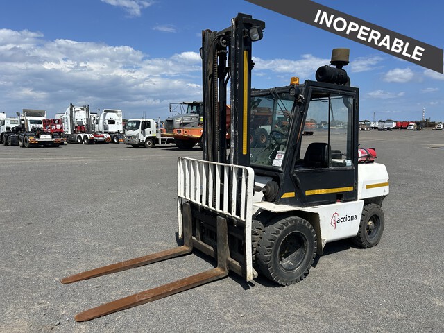 1999 Hyster H4.00XLS-6 Pneumatic Tire Forklift (Inoperable) 1999 Hyster H4.00XLS-6 Pneumatic Tire Forklift (Inoperable)