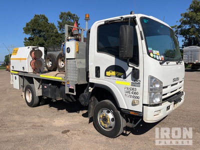 2012 Isuzu NPS 300 4x4 Flatbed Truck