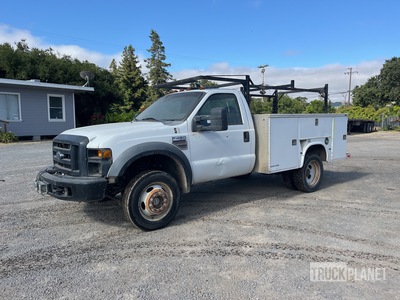 2009 Ford F-450 XL 4x4 Autocarro di servizio