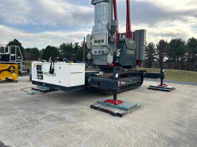 2021 Potain Hup C 40-30 8800 lb Self-Erecting Tracked Tower Crane 2021 Potain Hup C 40-30 8800 lb Self-Erecting Tracked Tower Crane