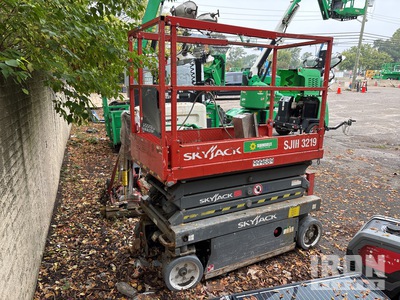 2015 Skyjack SJIII-3219 Electric Schaarlift (Inoperable)