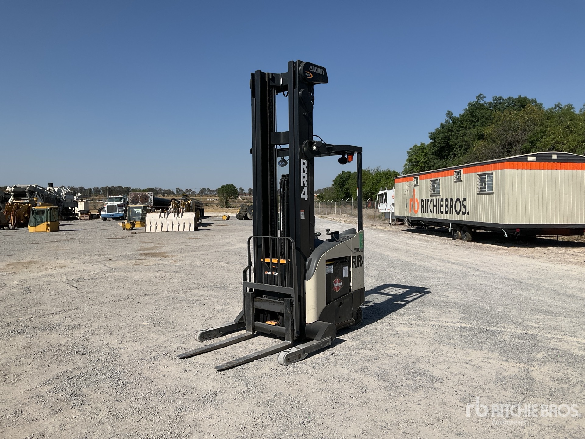 2020 Crown SP3525-45 4500 lb Montacargas Electrico Recogepedidos / Order Picker