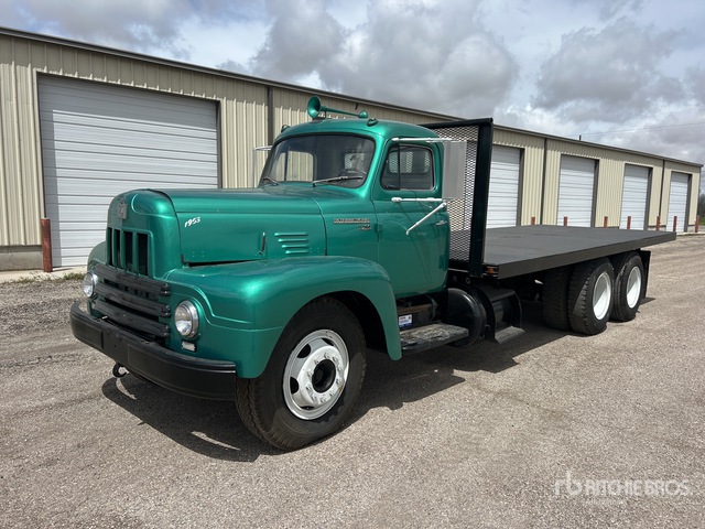 Imternational R190 1953 International R190 6x4 Flatbed Truck | Ritchie Bros. Auctioneers