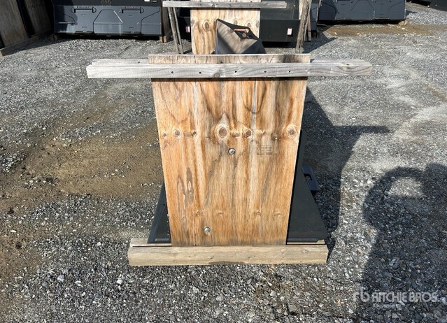 Bobcat Skid Steer Light Material Bucket - Fits Bobcat L65 (Unused) in ...