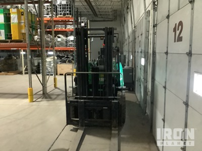 2014 Mitsubishi FG40N1 7200 lb Pneumatic Tire Carretilla Elevadora