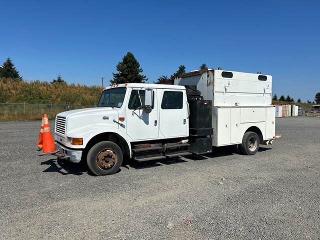 1999 International 4700 4x2 Crew Cab Utility Truck 1999 International 4700 4x2 Crew Cab Utility Truck