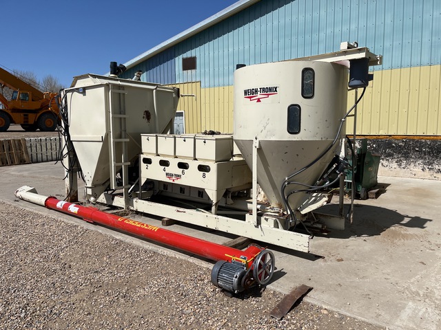 Weigh-Tronix SFM-2000 Feed Mixer