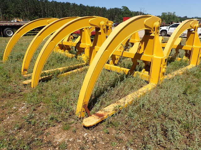 2021 Wicker WL20380 7 ft 6 in Q/C Hydraulic Log Loading Clamps  - Fits Komatsu WA380 (Unused)