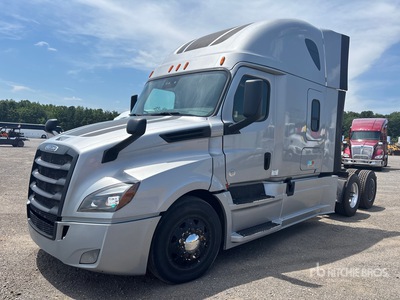 2018 Freightliner Cascadia 126 6x4 T/A Sleeper Truck Tractor