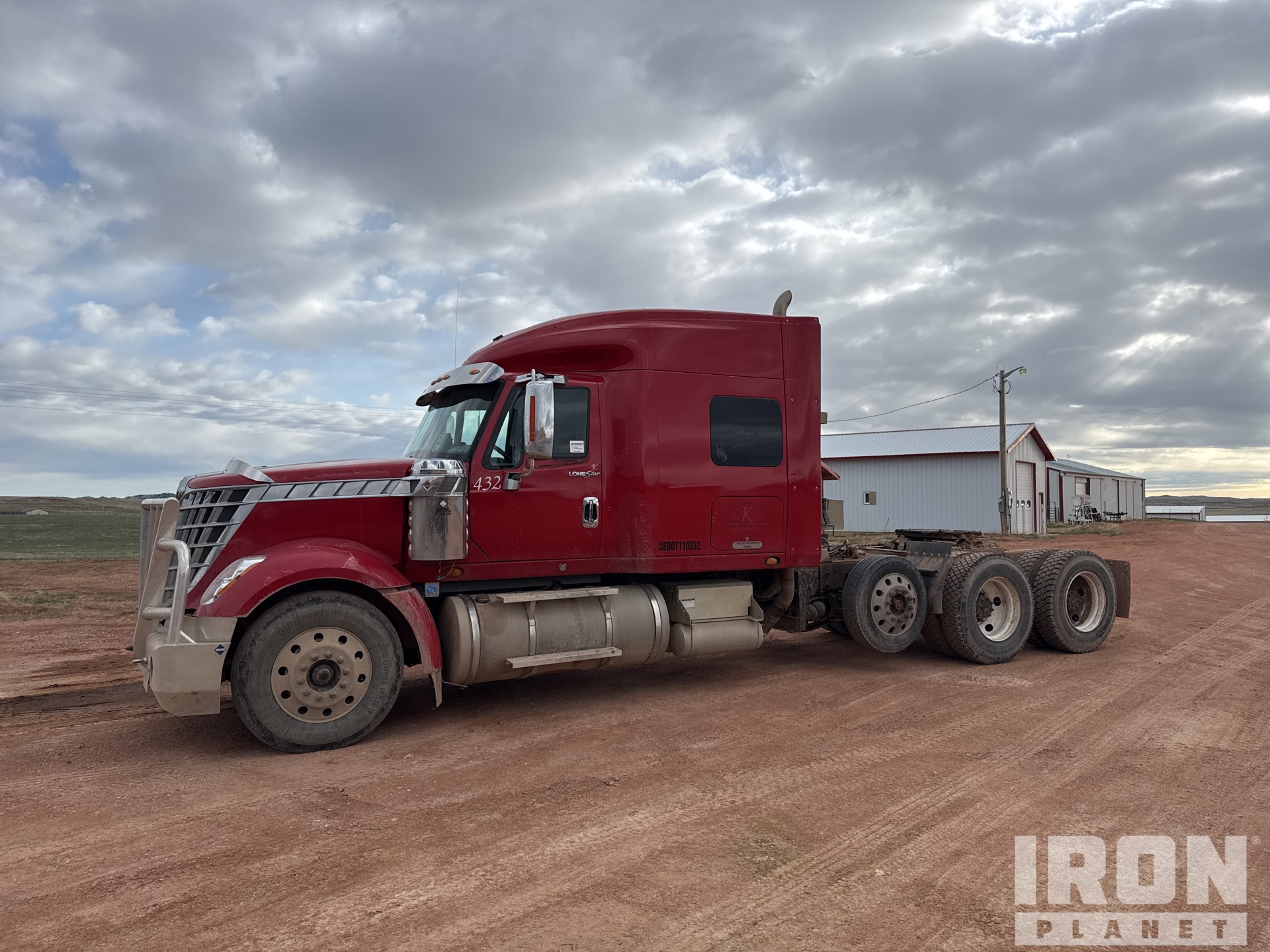2010 International Lonestar SFA Tri/A Sleeper Truck Tractor